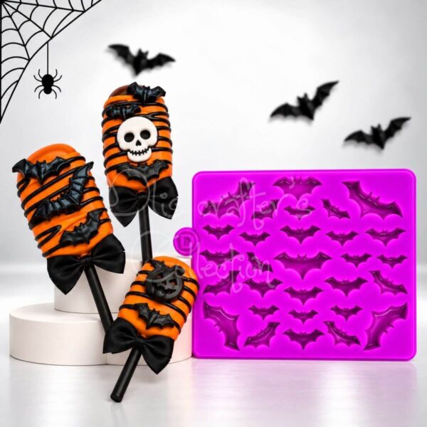 Molde de silicona Halloween Murciélagos, 10 x 9 cm, con múltiples cavidades de diferentes tamaños.